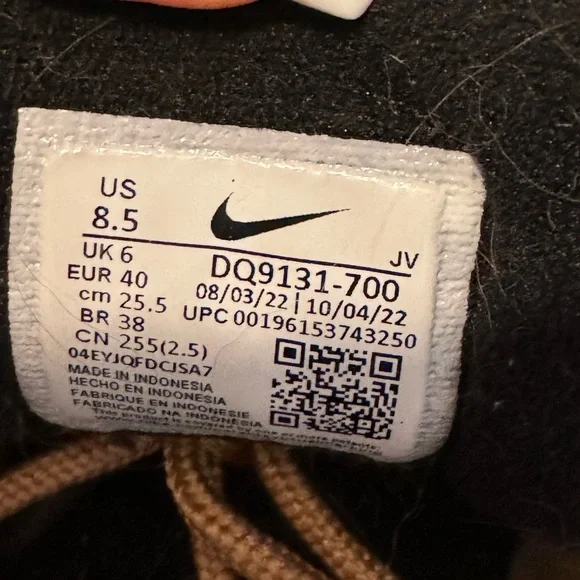 Nike Gold Bullets - Picture 7 of 7